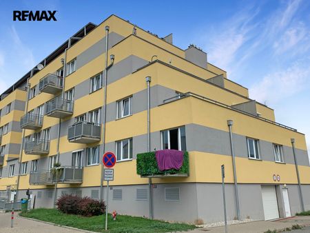 Pronájem bytu 1+kk a garsoniéry 34 m² - Photo 4