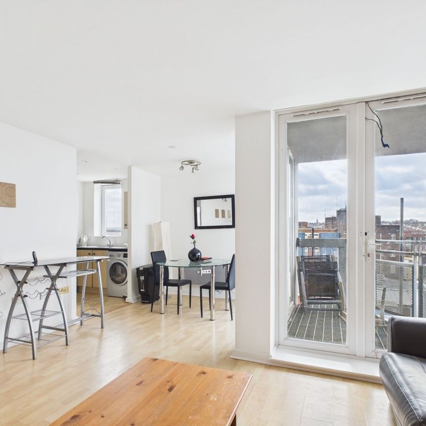 2 Bedroom - Photo 1
