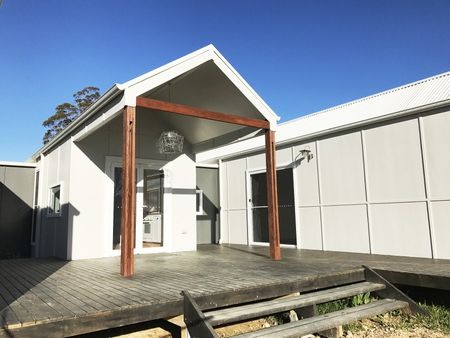 Ulong, 2/107 Pine Avenue - Photo 2