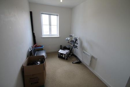 2 bedroom flat to rent - Photo 3