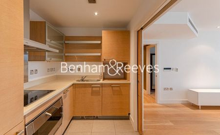 2 Bedroom flat to rent in Fountain House, The Boulevard, SW6 - Photo 3