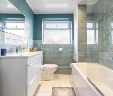 2 bedroom flat to rent - Photo 6