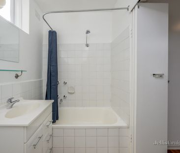 One-Bedroom Apartment with North Aspect - Photo 6