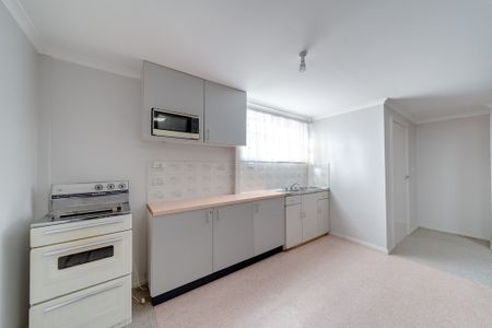 Great House in Quiet Street - Including Granny Flat - Photo 5