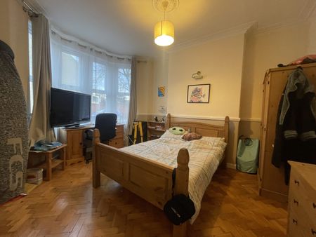 Clodien Avenue, Heath - Photo 3