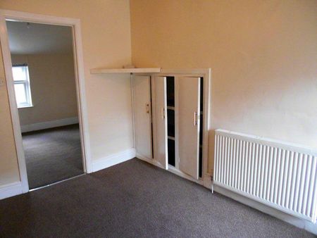 4 bedroom terraced house to rent - Photo 2