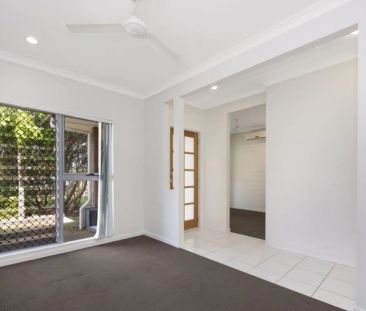 Well Presented and Roomy - Photo 5