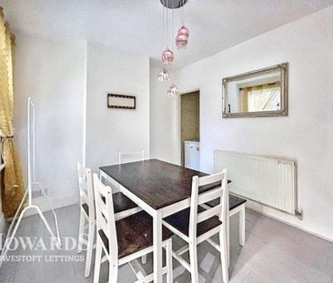 3 bedroom terraced house to rent - Photo 6