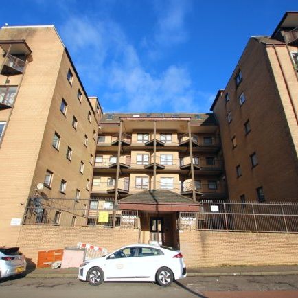 Minerva Court, Glasgow, G3 - Photo 1