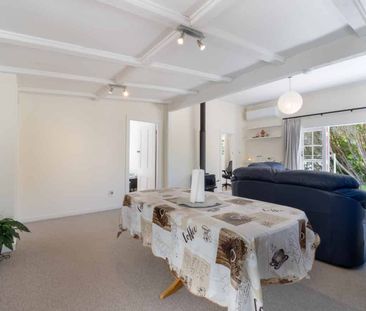 Character Filled Cottage - Photo 1