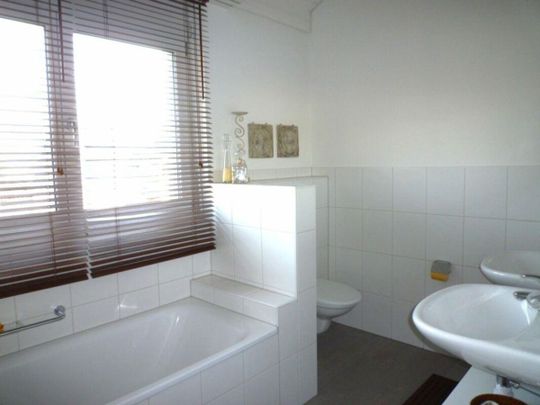 Helle 5.5 Zimmer- Maisonette Wohnung an zentraler Lage - Foto 1