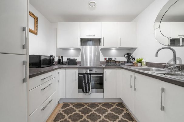 1 bedroom flat to rent - Photo 1