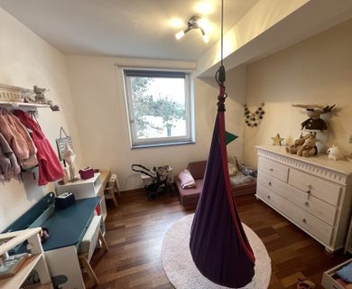 Perfektes Zuhause für Paare & junge Familien – stilvolle 3 Zimmer mit 98 qm, Terrasse & Carport - Photo 1