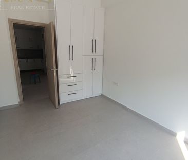 Ακίνητο προς ενοικίαση - Photo 2