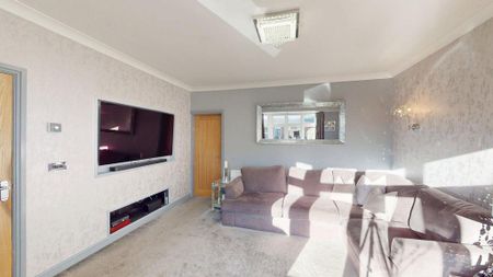 3 bedroom semi-detached house to rent - Photo 2