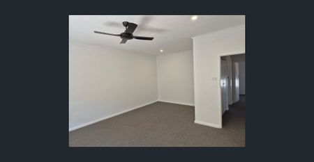 Fresh 2 Bedroom Unit! - Photo 5