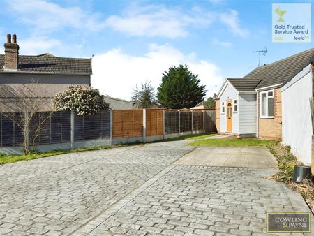 Runwell Road, Wickford, Essex - Photo 5