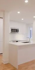 2 rooms apartment of 75m² in Montreal - Photo 2