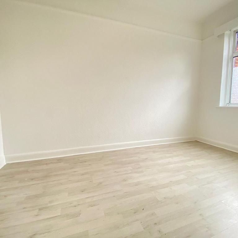 2 bedroom maisonette to rent - Photo 1