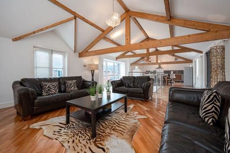 3 bedroom detached house to rent - Photo 3