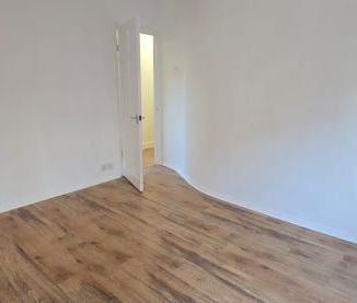 4 bedroom terraced house to rent - Photo 2