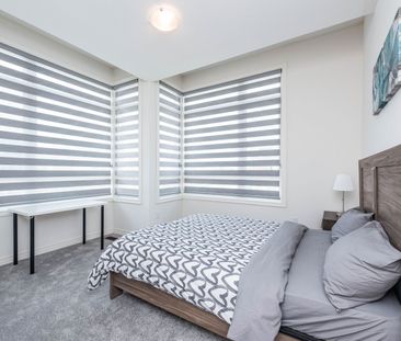 For Lease - 43 Silver Meadow Gardens, Hamilton, Ontario - Photo 3