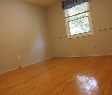 For Lease - 3121 Victoria Street, Oakville, Ontario - Photo 6