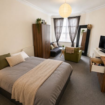 4 bedroom terraced house to rent - Photo 3