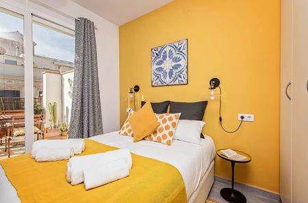 Carrer del Torrent de lOlla, Barcelona, Catalonia 08012 - Photo 2