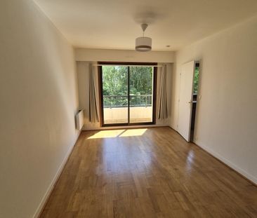 Location Appartement 1 pièce 25m² ST MAUR DES FOSSES 94210 - Photo 3