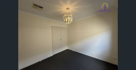 Spacious Family Living - Photo 2