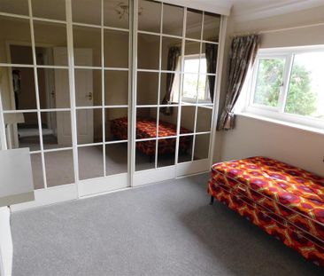 2 bedroom townhouse to rent - Photo 4