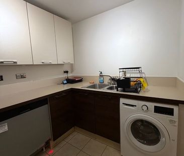 1 Bed Flat, Heron Place, E16 - Photo 6