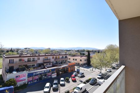 Location Appartement 3 pièces 57m² FREJUS 83600 - Photo 4