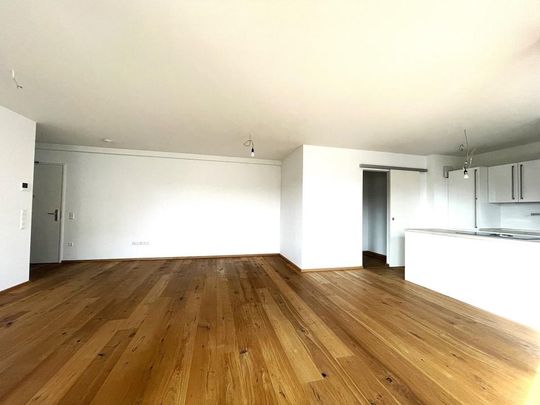 Neuwertige 2,5 Zimmerwohnung am Sedanplatz - Photo 1