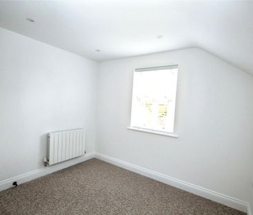 2 bedroom end of terrace house to rent - Photo 6