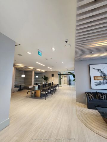 2020 Bathurst Street N #1112 - Photo 3