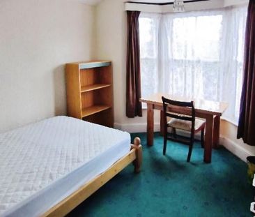 5 bedroom terraced house to rent - Photo 5