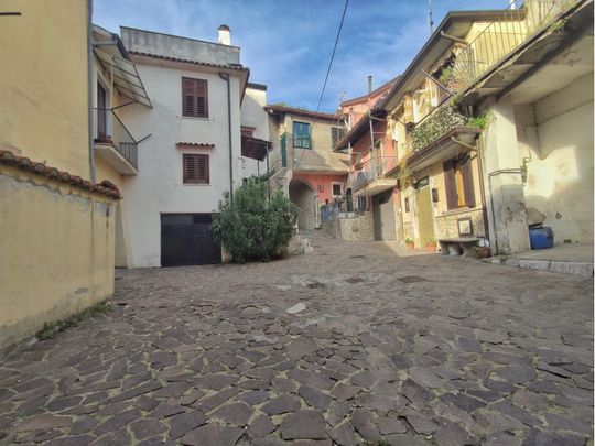 Appartamento in affitto a Solofra - Photo 1