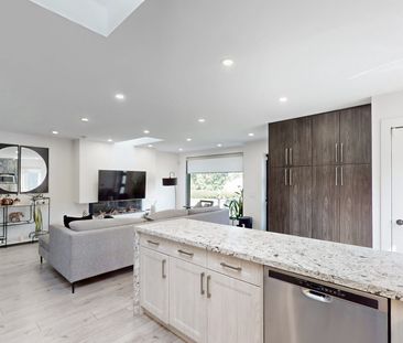 For Lease - 22 Gladsmore Crescent Unit# Upper, Toronto, Ontario - Photo 1