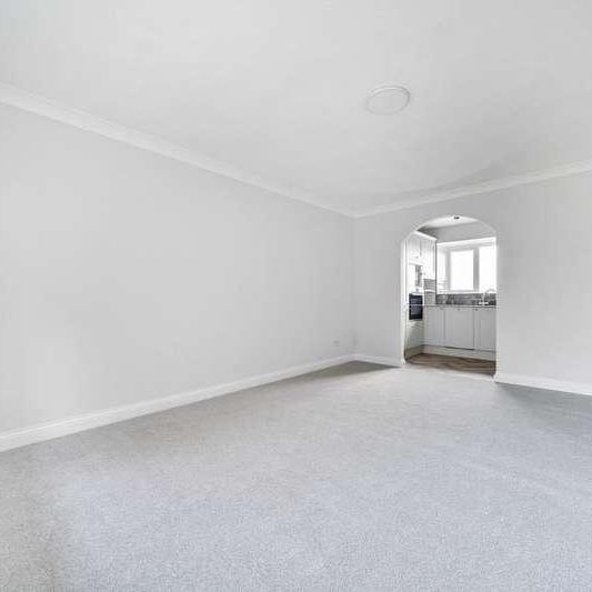 Heron Drive, Bicester, OX26 - Photo 1