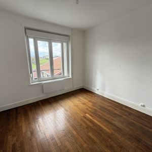 Appartement 4 pièces à Viviers-sur-Chiers - Photo 2