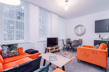 High Street - Photo 5