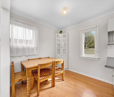 Charming Cottage in Goulburn - Photo 2