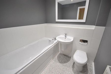 2 Bedroom Apartment To Let - Photo 5