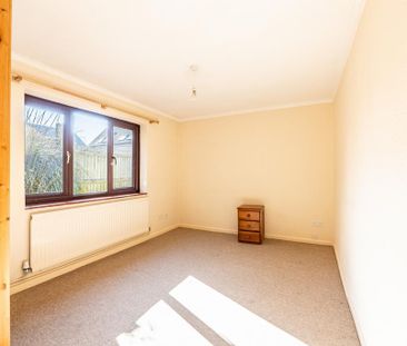 3 bedroom bungalow to rent - Photo 2