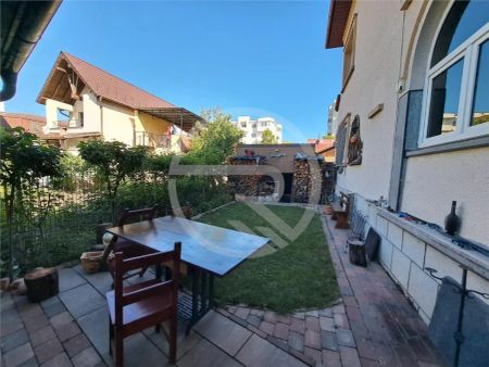 Casa individuala, 440 mp utili, situata in zona Centrala! - Photo 5