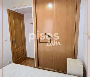 Piso en alquiler en Avenida de la Ciudad de Barcelona, cerca de Cal... - Photo 1