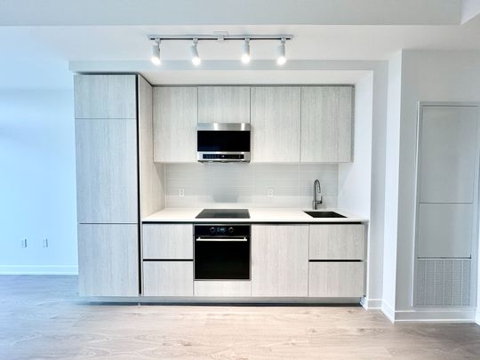 For Lease - 110 Broadway Avenue Unit# 1610, Toronto, Ontario - Photo 1