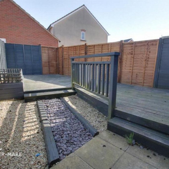 3 bedroom end of terrace house to rent - Photo 1